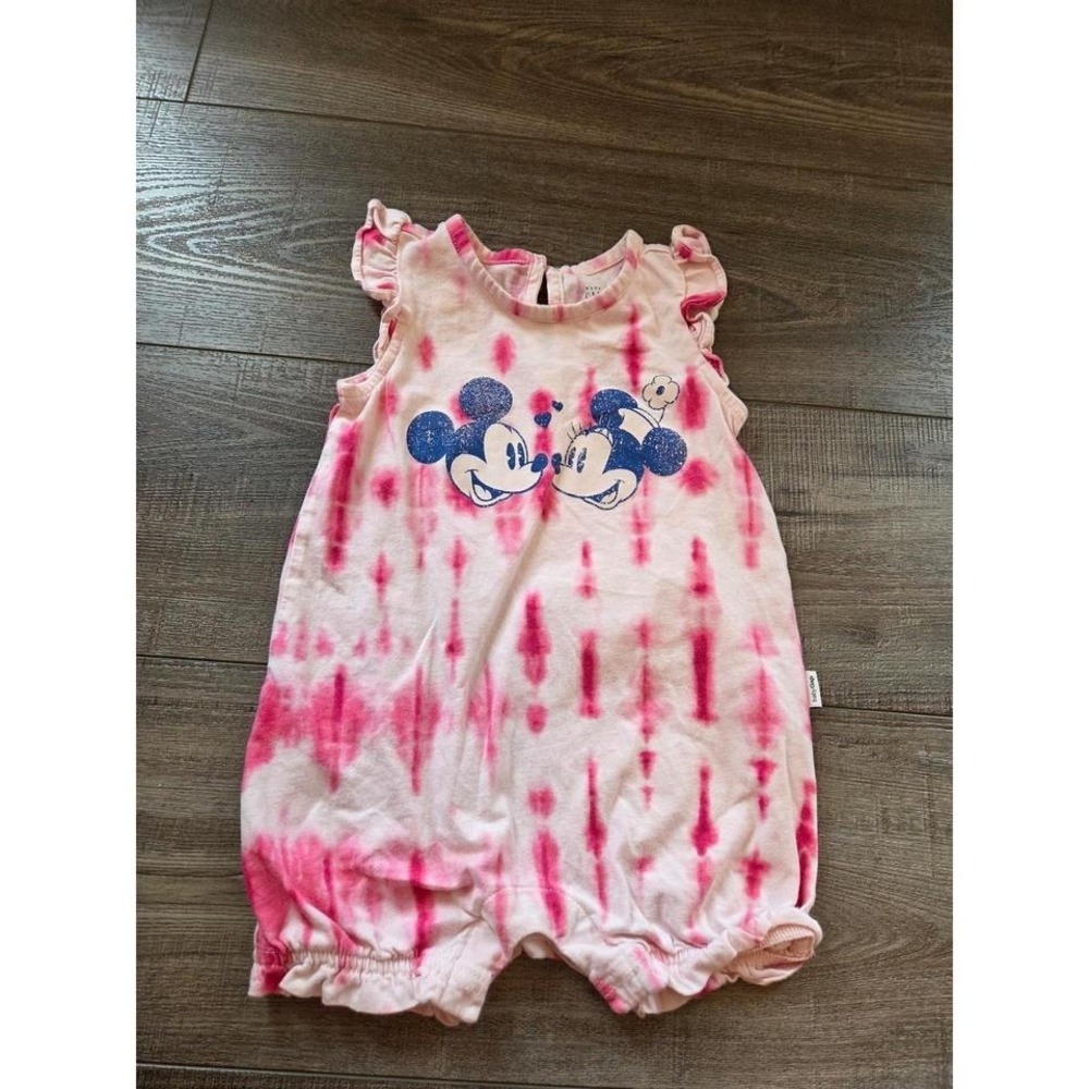 Baby gap romper 12-18‎ mos
